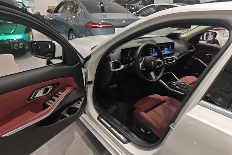 Used BMW 3 Series 2024 325Li M Sport Package Driver Seat