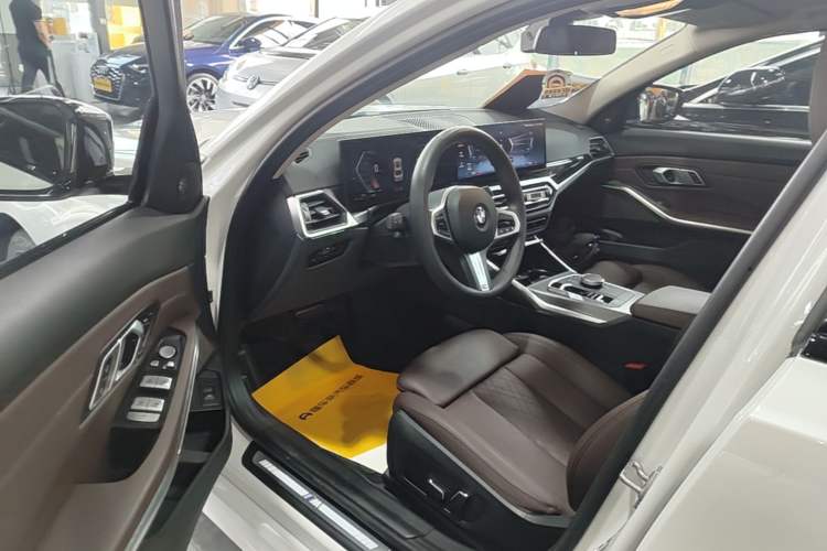 Used BMW 3 Series 2024 325Li M Sport Night Edition Package Driver Seat