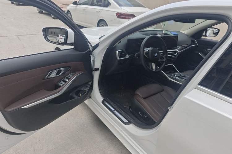 Used BMW 3 Series 2024 325Li M Sport Package Driver Seat
