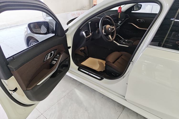 Used BMW 3 Series 2024 325Li M Sport Package Driver Seat