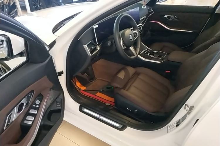 Used BMW 3 Series 2024 325Li M Sport Package Driver Seat