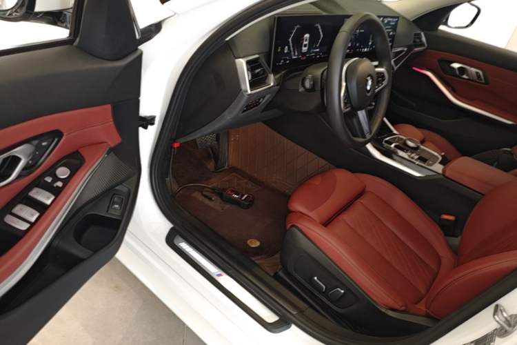 Used BMW 3 Series 2024 325Li M Sport Package Driver Seat