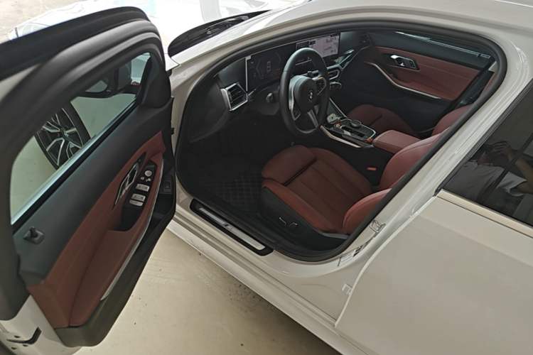 Used BMW 3 Series 2024 325Li M Sport Package Driver Seat