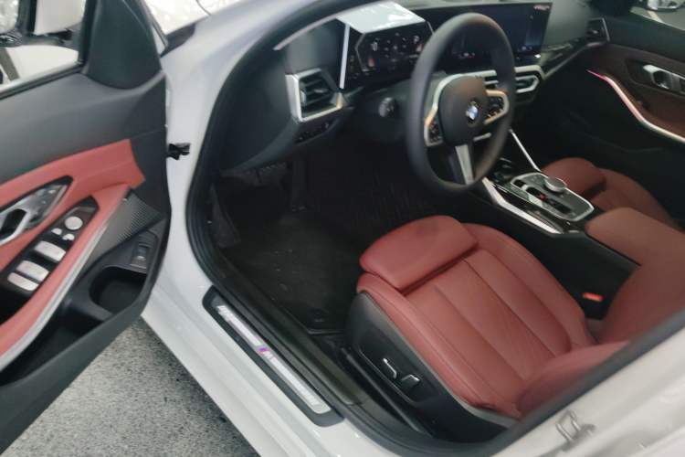 Used BMW 3 Series 2024 325Li M Sport Package Driver Seat