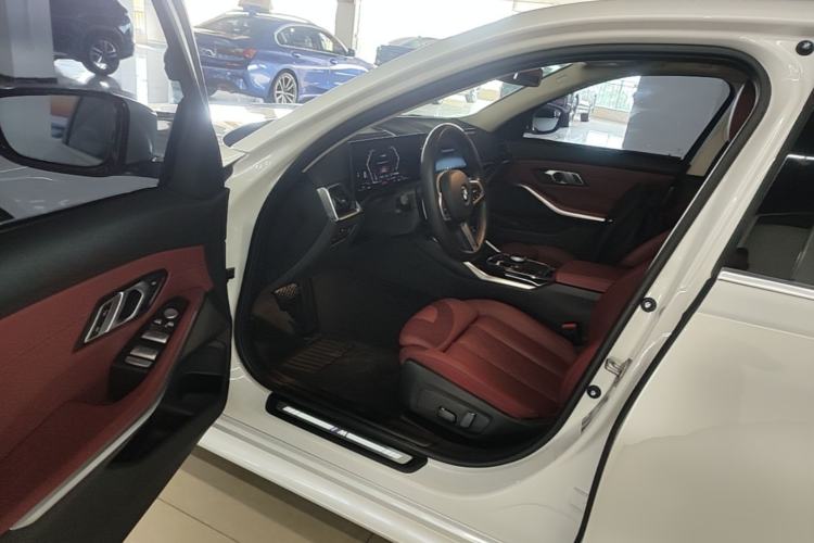 Used BMW 3 Series 2024 320Li M Sport Package Driver Seat