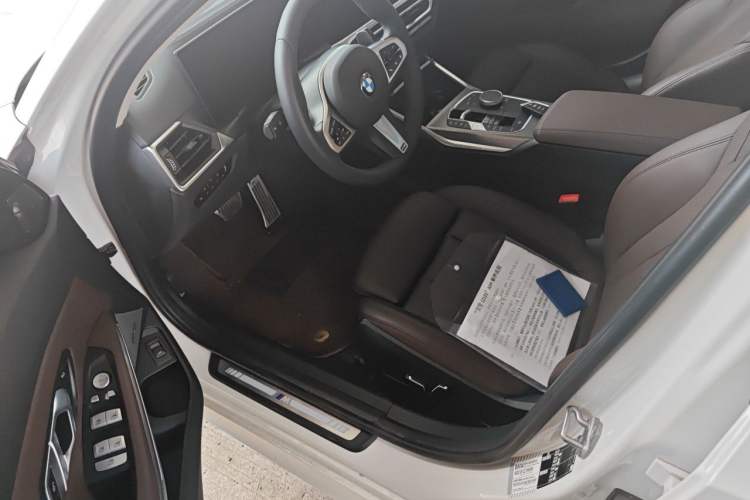 Used BMW 3 Series 2024 325Li M Sport Night Edition Package Driver Seat