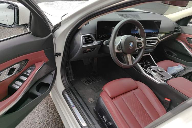 Used BMW 3 Series 2024 320Li M Sport Package Driver Seat