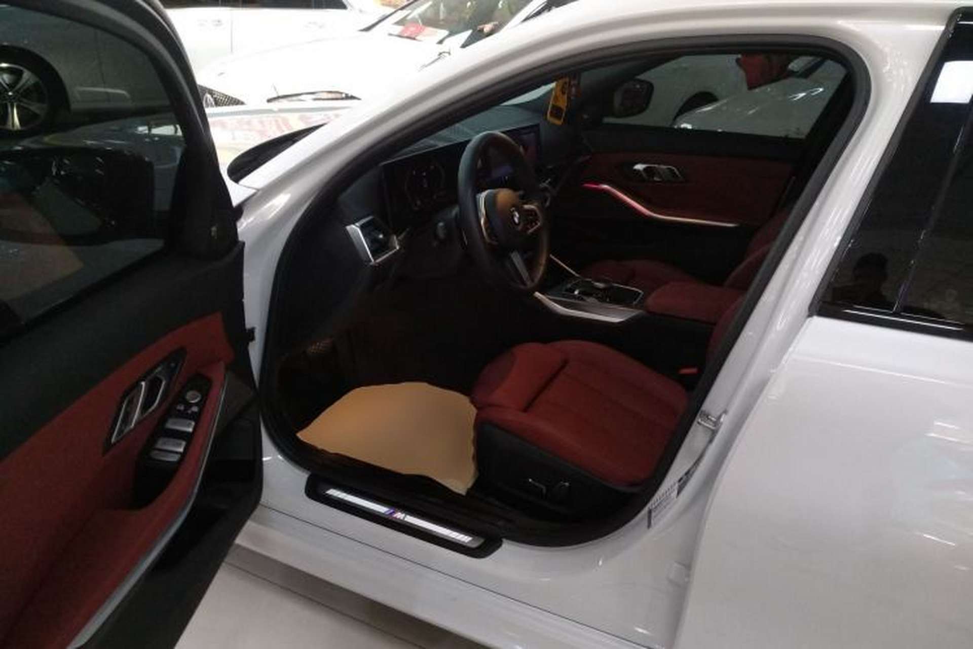 Used BMW 3 Series 2024 325i M Sport Night Edition Package Driver Seat