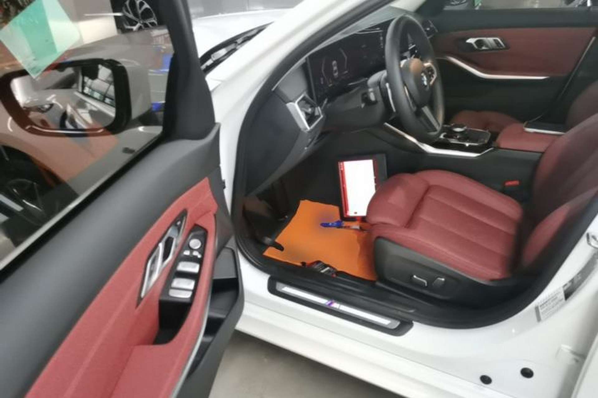 Used BMW 3 Series 2024 320i M Sport Package Driver Seat