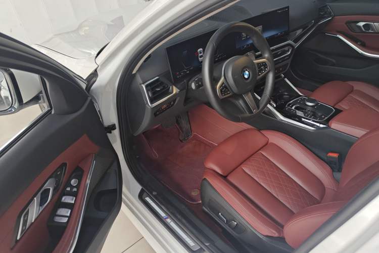 Used BMW 3 Series 2024 320Li M Sport Package Driver Seat