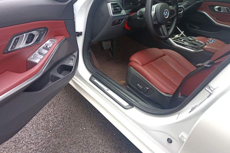 Used BMW 3 Series 2024 325Li M Sport Package Driver Seat