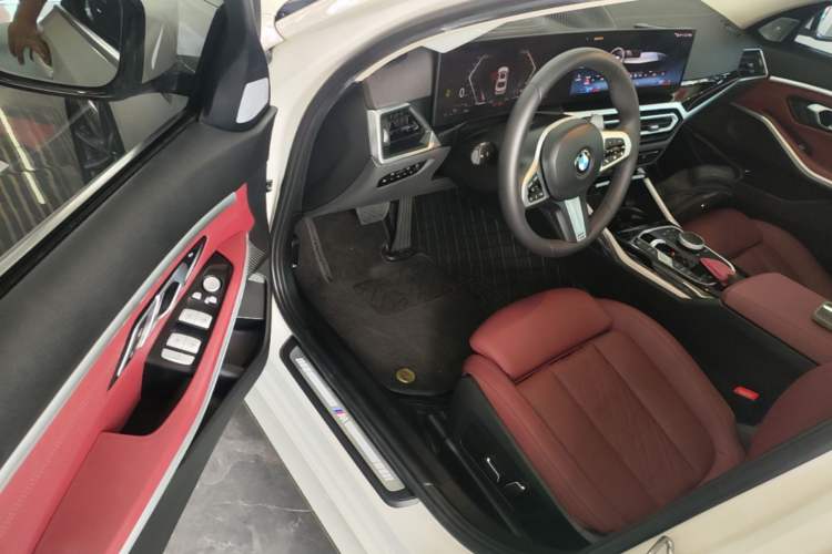 Used BMW 3 Series 2024 320Li M Sport Package Driver Seat
