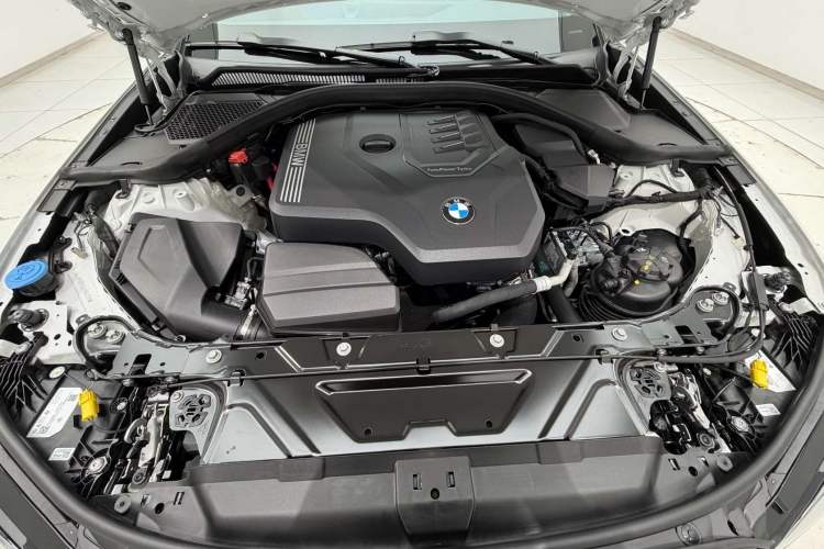 Used BMW 3 Series 2024 325i M Sport Night Edition Package Engine Bay