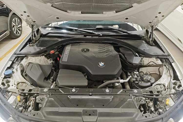 Used BMW 3 Series 2024 325Li M Sport Package Engine Bay