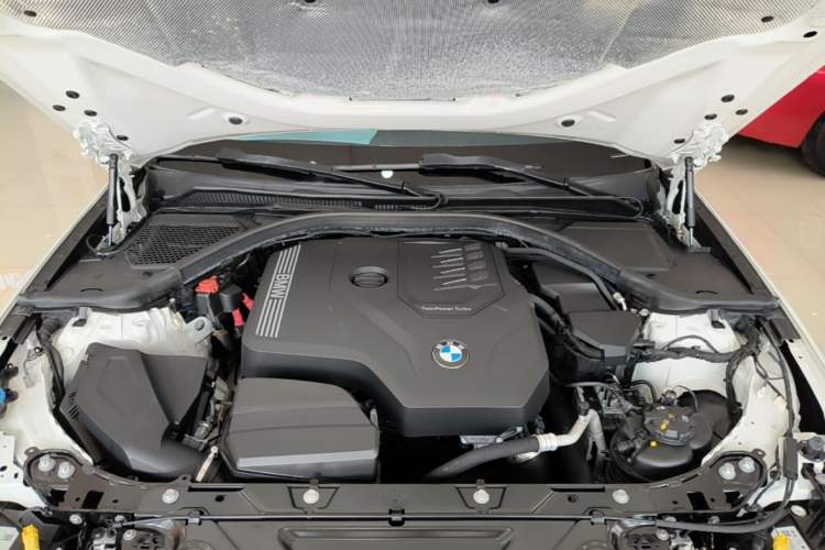 Used BMW 3 Series 2024 320i M Sport Package Engine Bay