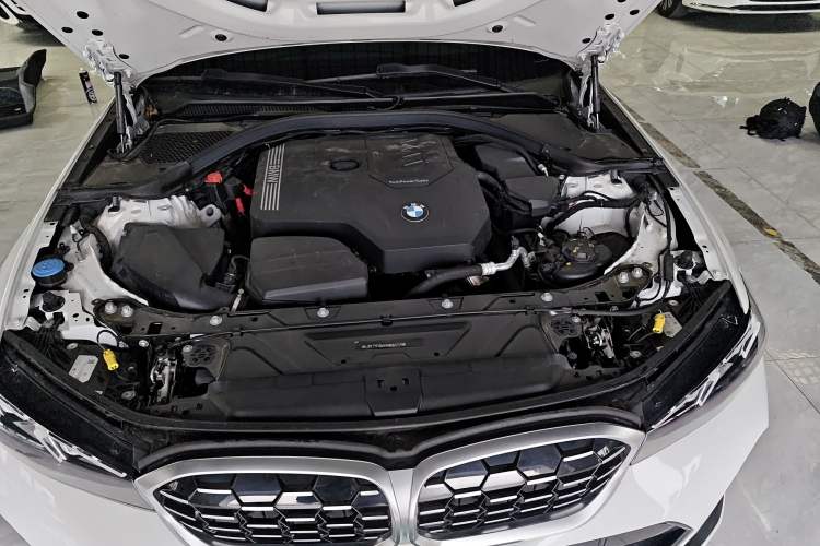 Used BMW 3 Series 2024 325Li M Sport Package Engine Bay