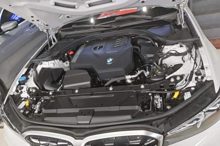 Used BMW 3 Series 2024 325Li M Sport Package Engine Bay