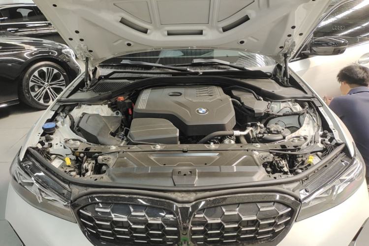 Used BMW 3 Series 2024 325i M Sport Night Edition Package Engine Bay
