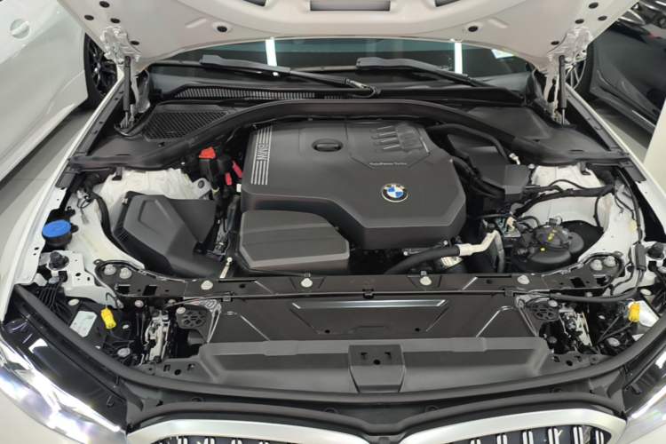 Used BMW 3 Series 2024 320Li M Sport Package Engine Bay
