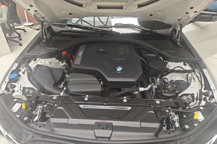 Used BMW 3 Series 2024 325i M Sport Night Edition Package Engine Bay