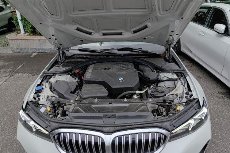 Used BMW 3 Series 2024 320Li M Sport Package Engine Bay