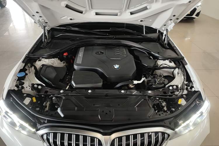 Used BMW 3 Series 2024 320Li M Sport Package Engine Bay