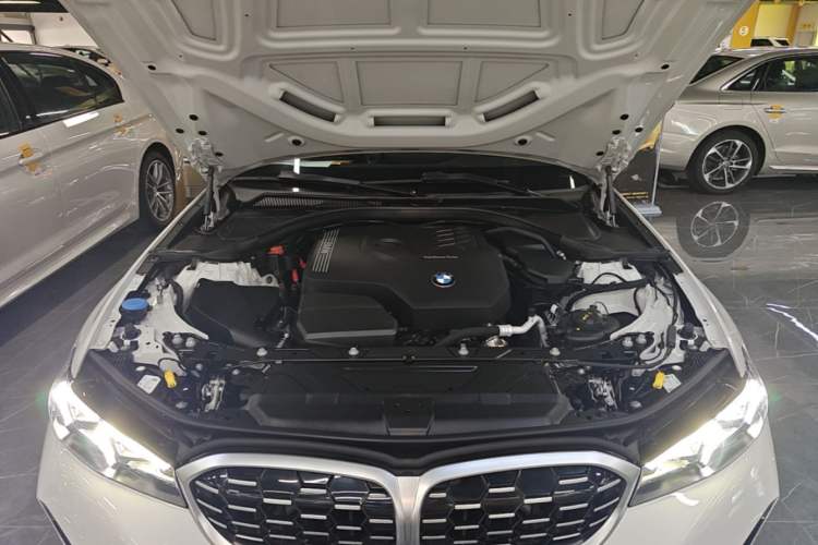 Used BMW 3 Series 2024 325i M Sport Package Engine Bay