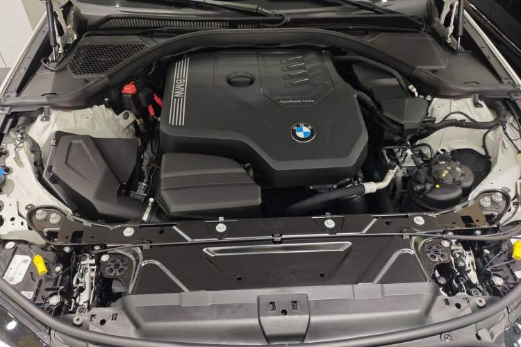 Used BMW 3 Series 2024 320Li M Sport Package Engine Bay