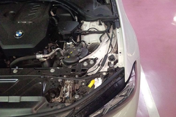 Used BMW 3 Series 2024 325i M Sport Night Edition Package Engine Bay Left