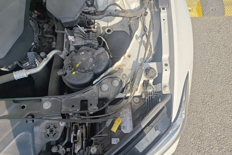 Used BMW 3 Series 2024 325Li M Sport Package Engine Bay Left