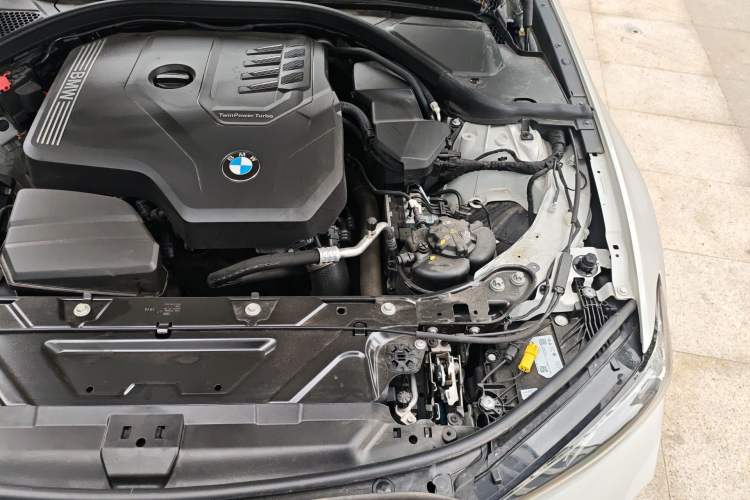Used BMW 3 Series 2024 325i M Sport Night Edition Package Engine Bay Left