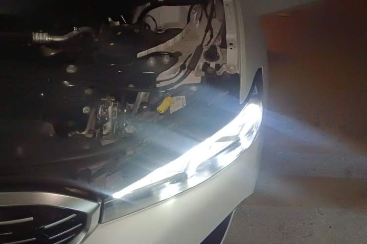 Used BMW 3 Series 2024 325Li M Sport Package Engine Bay Left