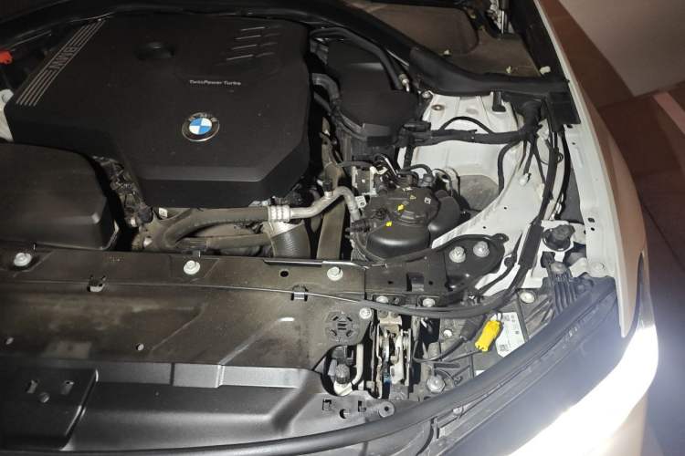 Used BMW 3 Series 2024 325i M Sport Package Engine Bay Left