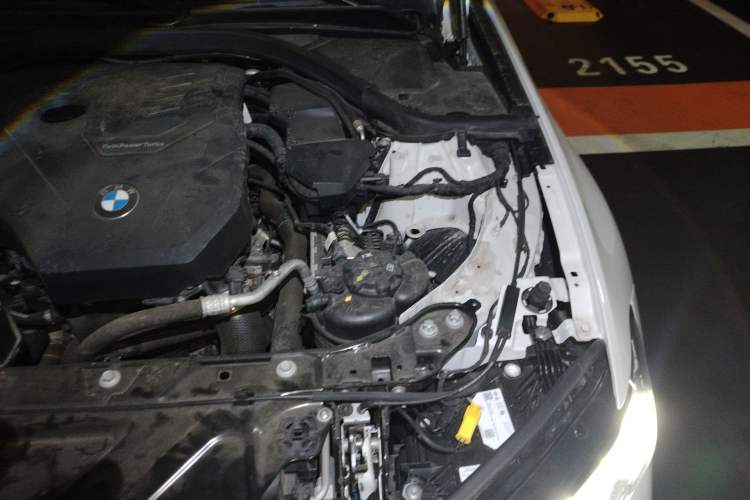 Used BMW 3 Series 2024 325Li M Sport Package Engine Bay Left