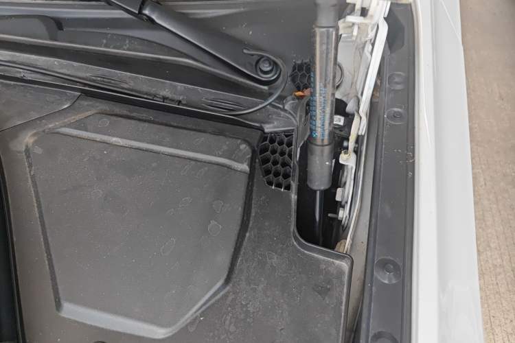Used BMW 3 Series 2024 325Li M Sport Night Edition Package Engine Bay Left