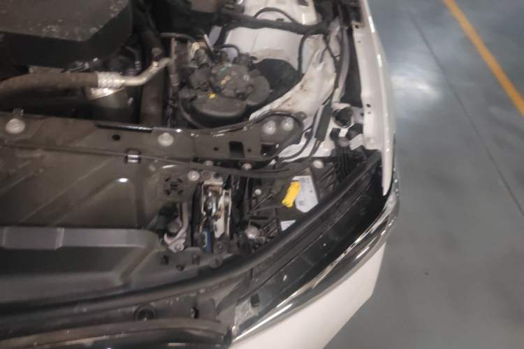 Used BMW 3 Series 2024 325Li M Sport Night Edition Package Engine Bay Left