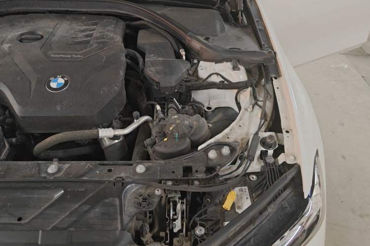 Used BMW 3 Series 2024 325Li M Sport Package Engine Bay Left