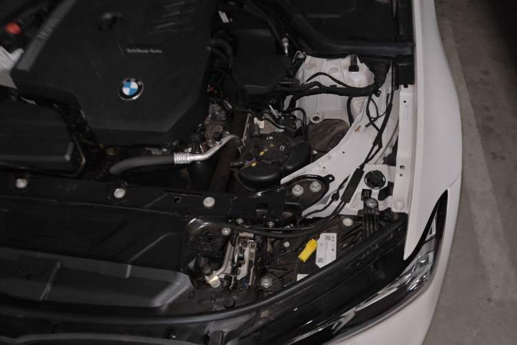 Used BMW 3 Series 2024 325Li M Sport Package Engine Bay Left