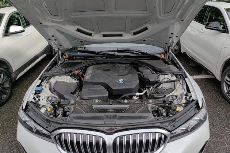 Used BMW 3 Series 2024 320Li M Sport Package Engine Bay
