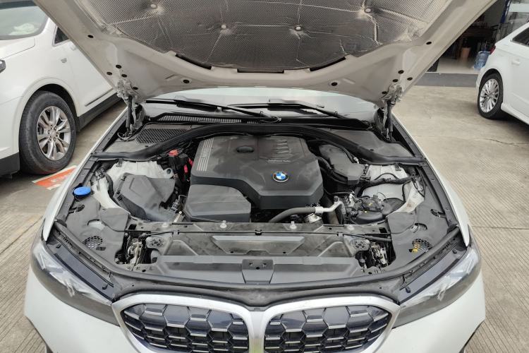 Used BMW 3 Series 2024 325i M Sport Package Engine Bay