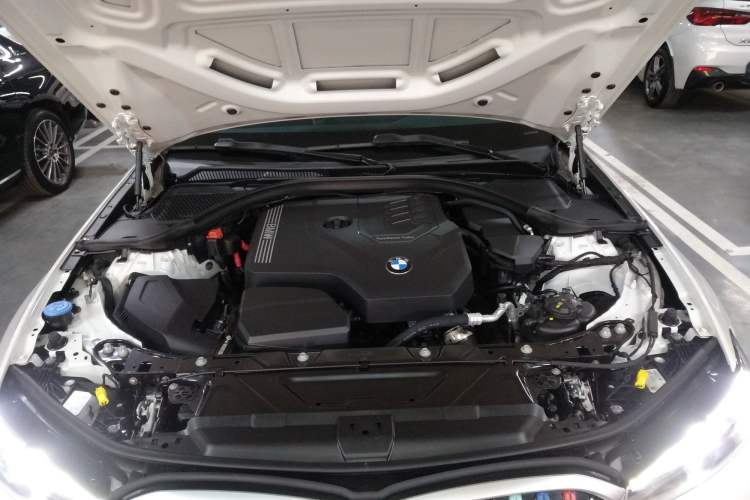 Used BMW 3 Series 2024 320Li M Sport Package Engine Bay