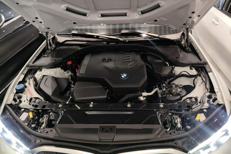 Used BMW 3 Series 2024 325Li M Sport Package Engine Bay