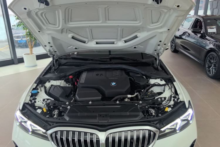Used BMW 3 Series 2024 320Li M Sport Package Engine Bay