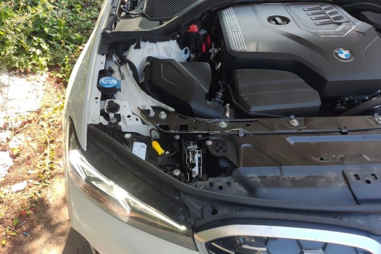 Used BMW 3 Series 2024 325Li M Sport Package Engine Bay Right