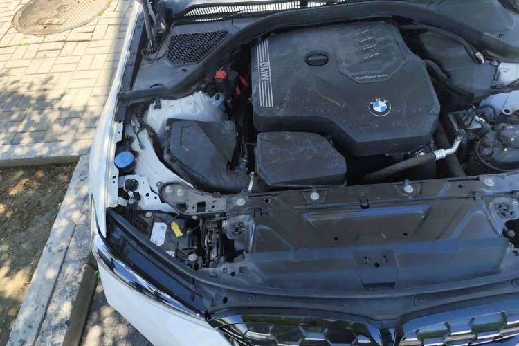 Used BMW 3 Series 2024 325Li M Sport Night Edition Package Engine Bay Right