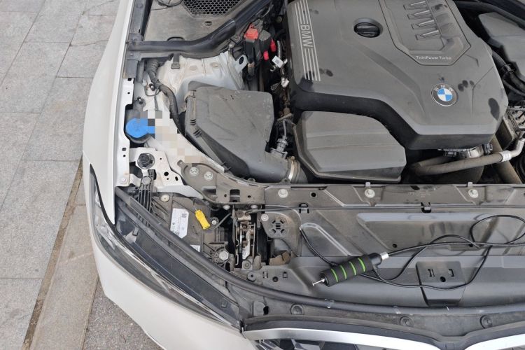 Used BMW 3 Series 2024 325i M Sport Package Engine Bay Right