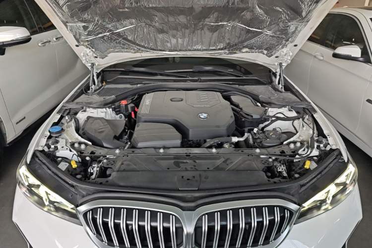 Used BMW 3 Series 2024 320Li M Sport Package Engine Bay