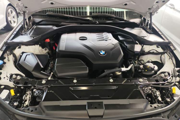 Used BMW 3 Series 2024 320Li M Sport Package Engine Bay