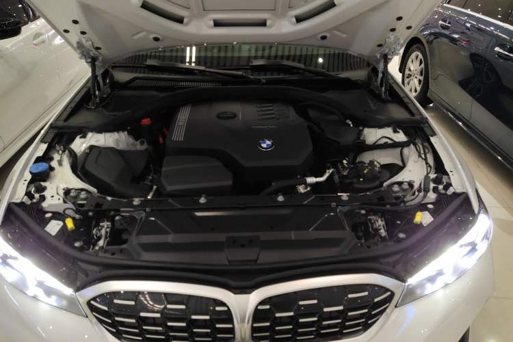 Used BMW 3 Series 2024 325i M Sport Package Engine Bay