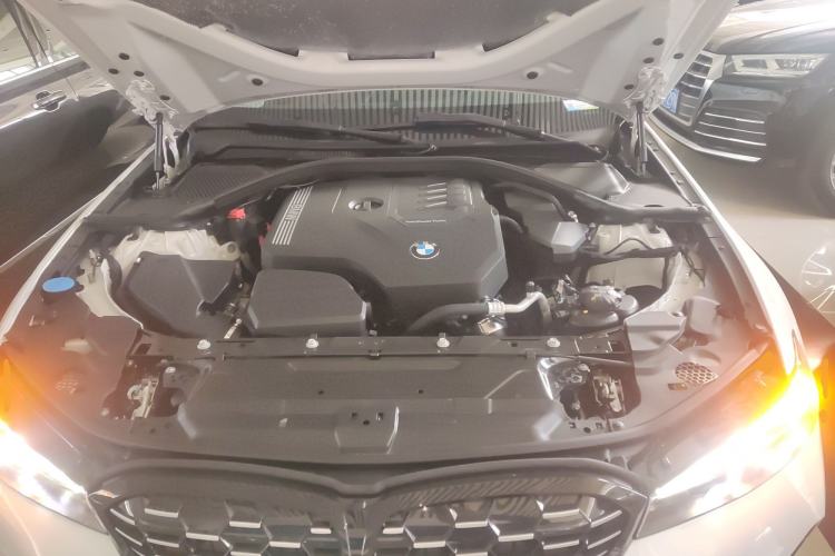 Used BMW 3 Series 2024 325i M Sport Night Edition Package Engine Bay